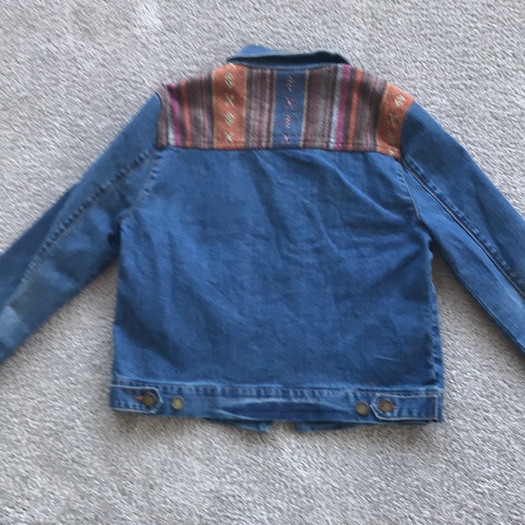 Denim jacket with southwest trim M - Picture 4 of 4